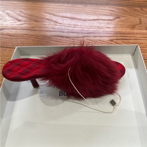 BRAND NEW Burberry Minnie Shearling Mule Sandals - Picture 11 of 13